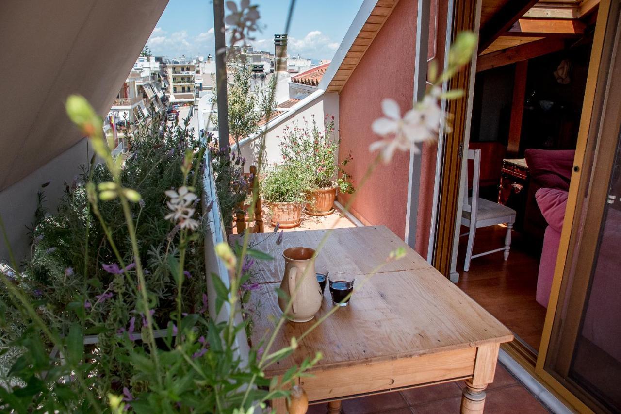 Country Style Attic In The Heart Of Preveza Lägenhet Exteriör bild
